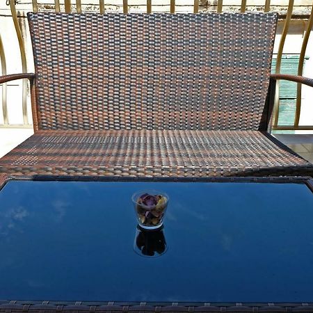 פוצאלו Guest House Via Crispi מראה חיצוני תמונה