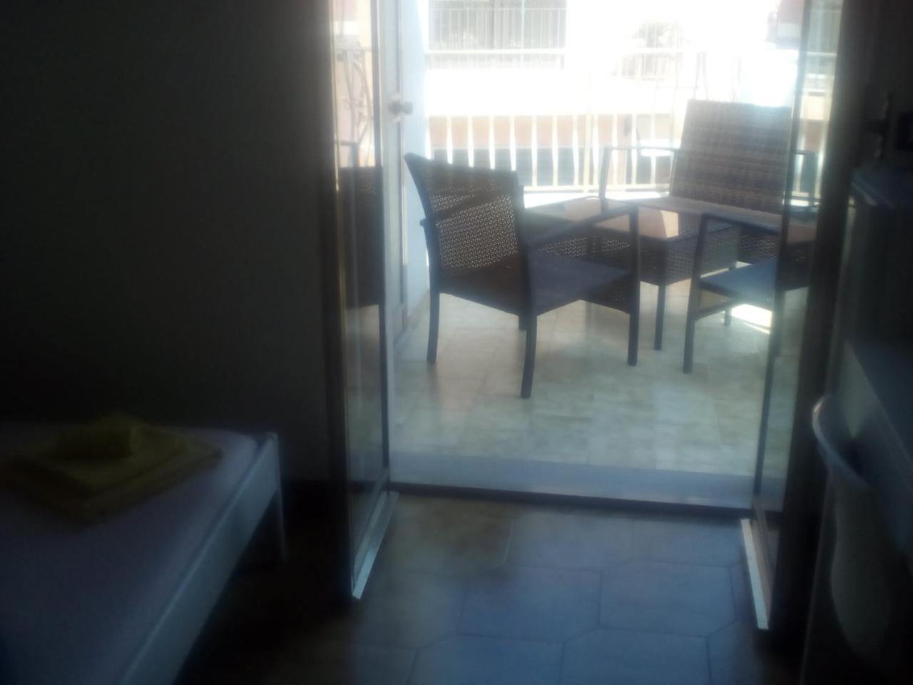 פוצאלו Guest House Via Crispi מראה חיצוני תמונה