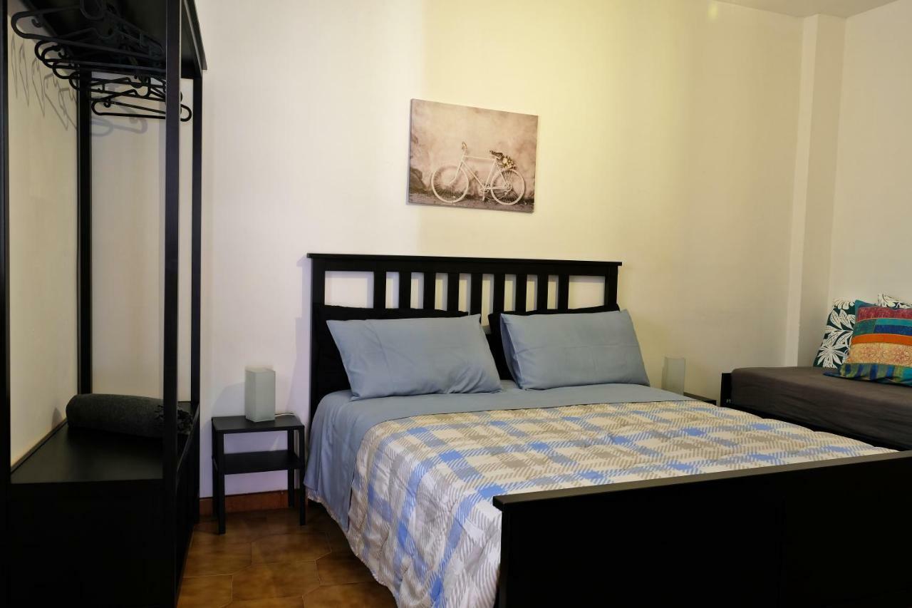 פוצאלו Guest House Via Crispi מראה חיצוני תמונה
