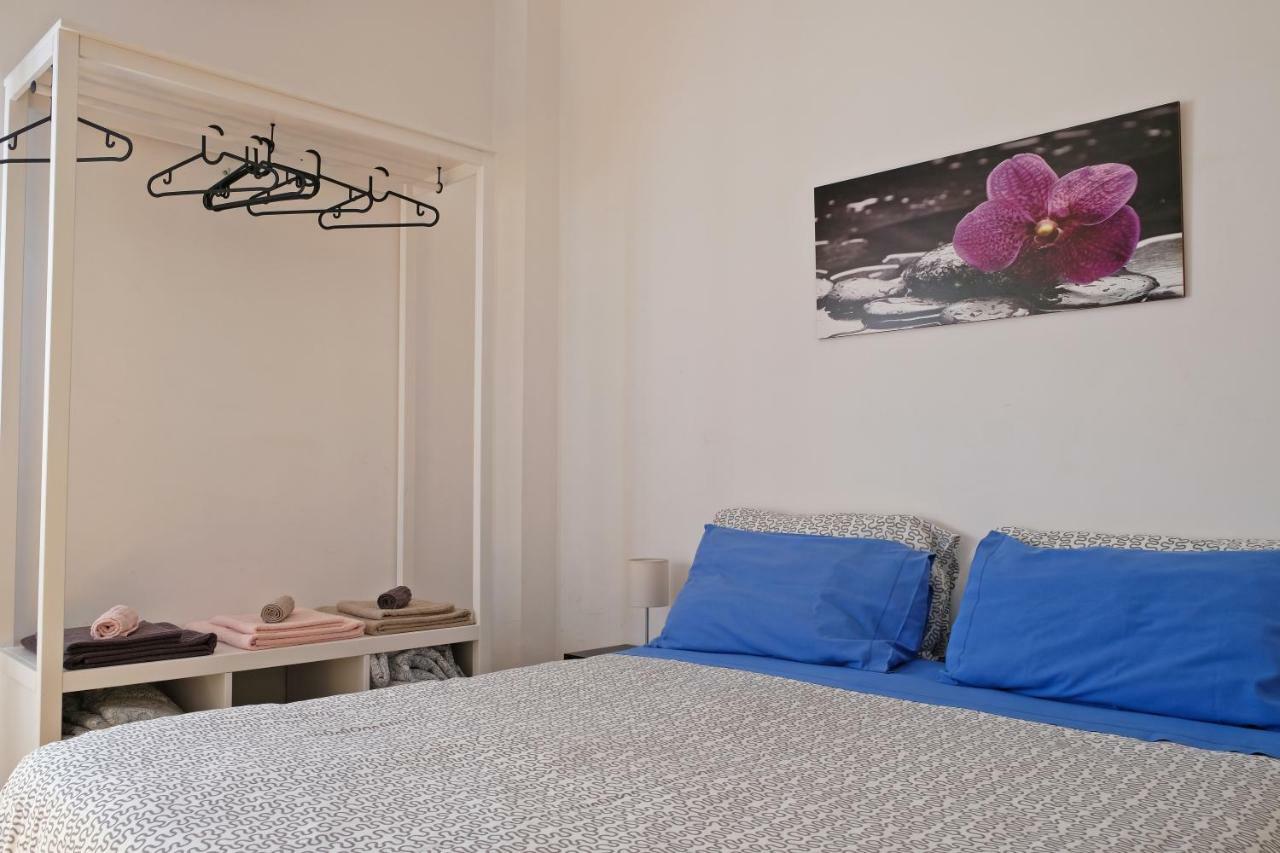 פוצאלו Guest House Via Crispi מראה חיצוני תמונה
