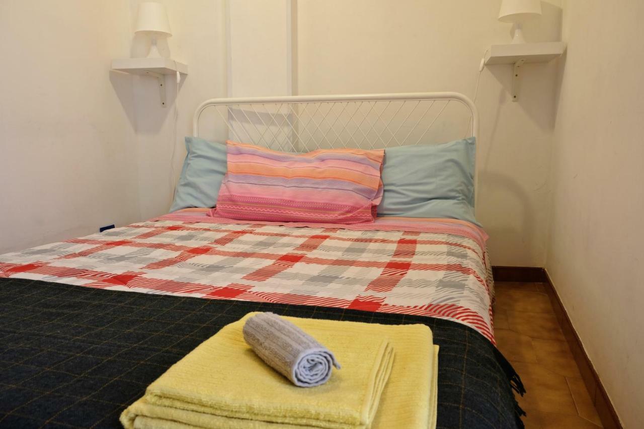 פוצאלו Guest House Via Crispi מראה חיצוני תמונה