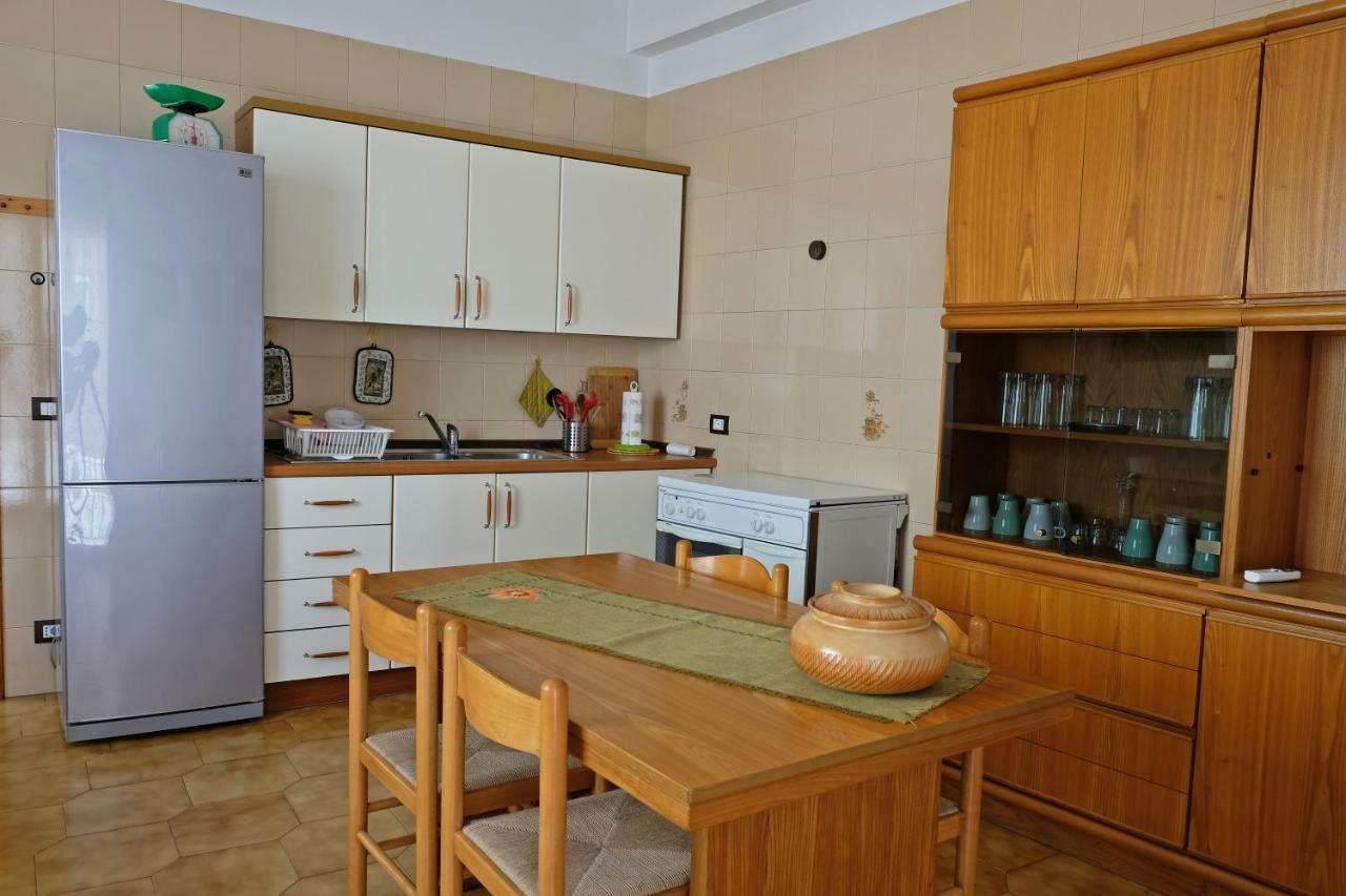 פוצאלו Guest House Via Crispi מראה חיצוני תמונה